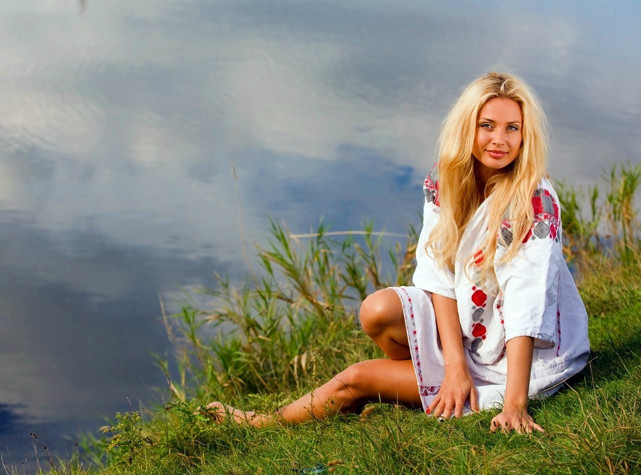 Sexy girl Slavic girls in Indore