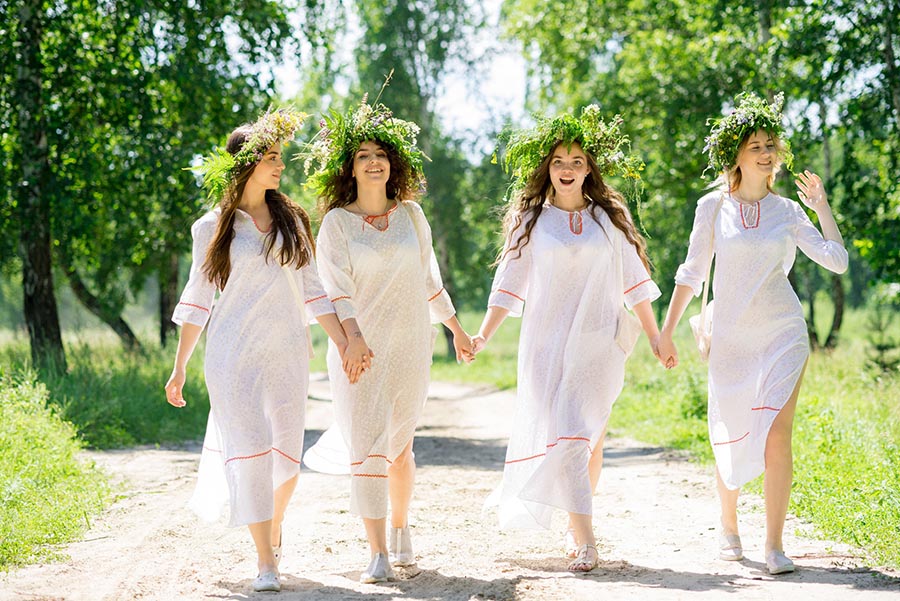 Slavic girls in Indore