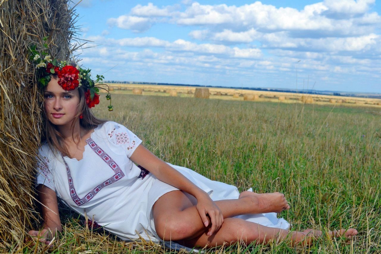 Slavic girls in Indore