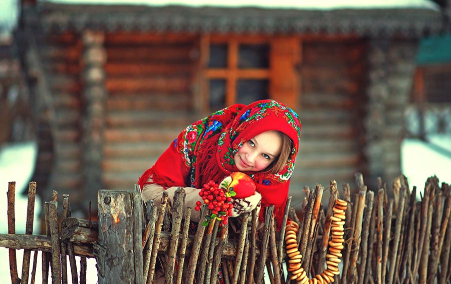 Sexy girl Women in Slavic costumes in Indore