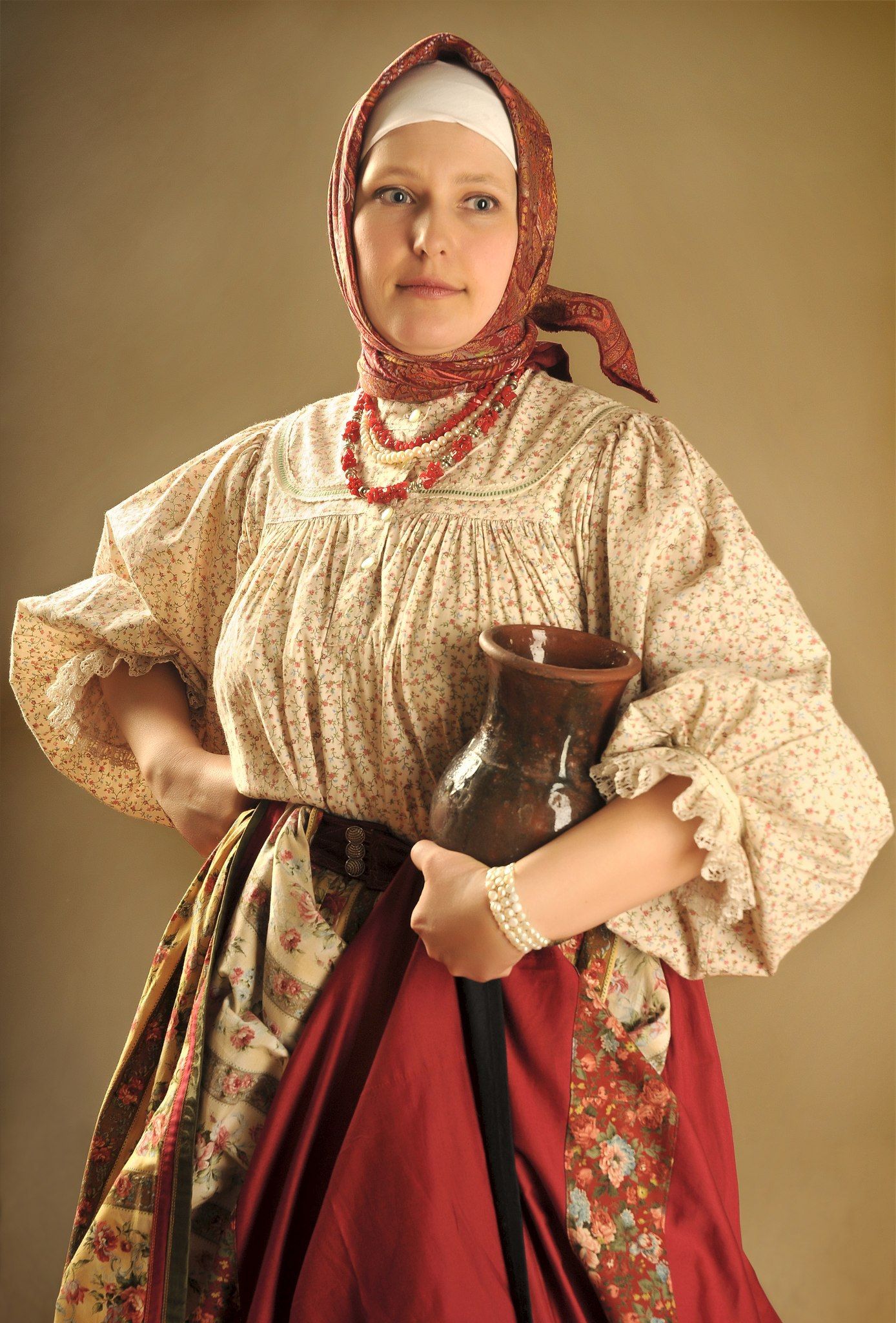 Girls in Slavic costumes in Indore